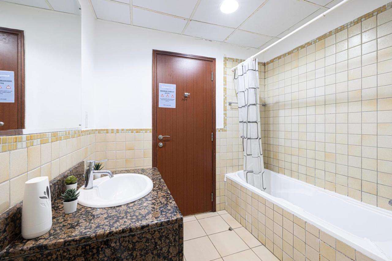 Next'House - Jbr Beach Hostel - Pool - Walk To Jbr Beach - Metro Station Дубай Екстериор снимка
